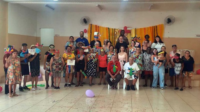 CCI de Araçatuba promove ação de convivência social para os idosos com matinê de Carnaval - CCI Araçatuba no Carnaval - Foto: Divulgação/Prefeitura