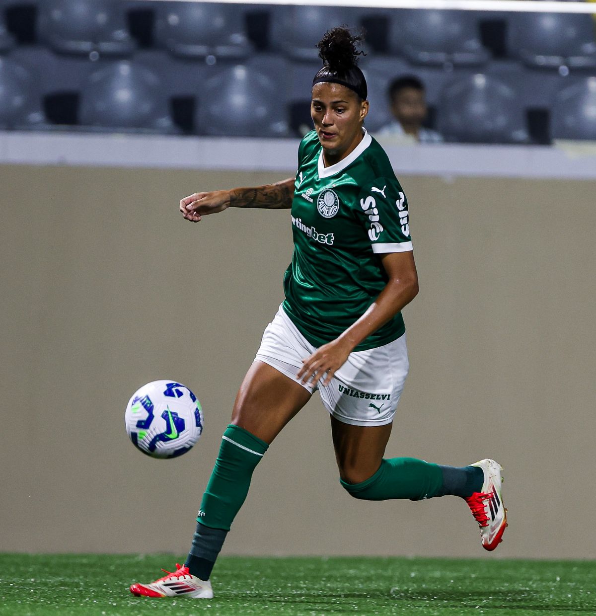 Palmeiras x São Paulo: onde assistir ao vivo, horário e escalações do clássico pelo Brasileirão Feminino - Com hat-trick na última rodada, Gutierres se tornou a maior artilheira da história do Palmeiras Palmeiras x São Paulo: onde assistir ao vivo, horário e escalações do clássico pelo Brasileirão Feminino - Com hat-trick na última rodada, Gutierres se tornou a maior artilheira da história do Palmeiras