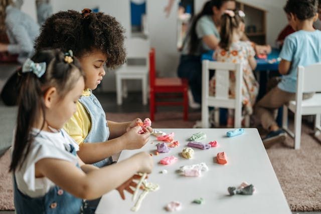 Câmara de Andradina debate ampliação de espaço escolar e criação de creche noturna - Creche - Foto: Pexels