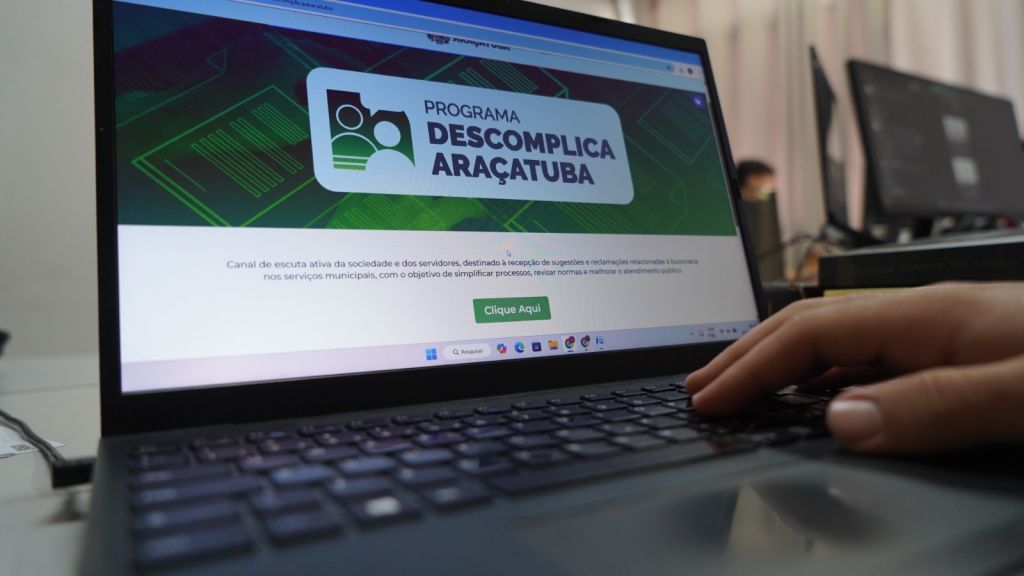 Araçatuba lança o “Descomplica” e abre canal direto para agilizar serviços públicos - Descomplica Araçatuba entra em funcionamento para modernizar serviços públicos