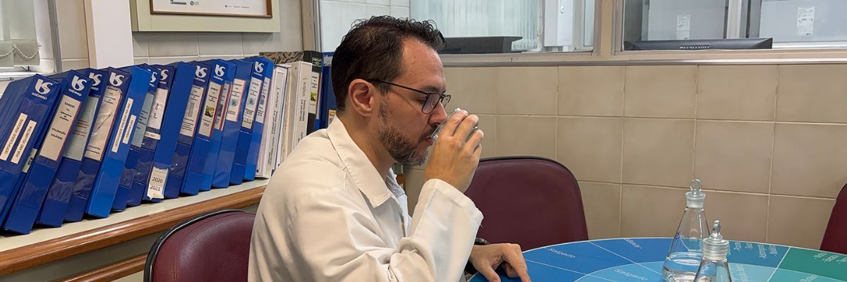 Bastidores da Sabesp: As Profissões Curiosas que Cuidam da Água e do Esgoto - Eles não aparecem, mas são essenciais para garantir qualidade em todo processo Bastidores da Sabesp: As Profissões Curiosas que Cuidam da Água e do Esgoto - Eles não aparecem, mas são essenciais para garantir qualidade em todo processo