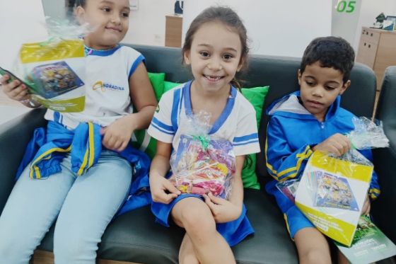 Sicredi leva educação financeira às escolas e transforma aprendizado em brincadeira em Andradina
