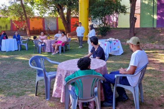 Caps Infantojuvenil promove encontro emocionante com famílias e crianças em celebração à Luta Antimanicomial e ao Dia das Mães