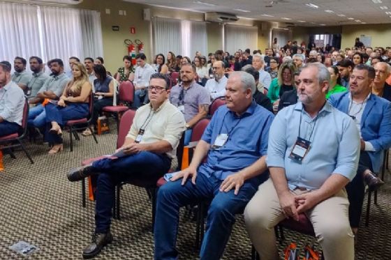 Prefeitura de Aracatuba apresenta propostas para o setor imobiliario em congresso regional