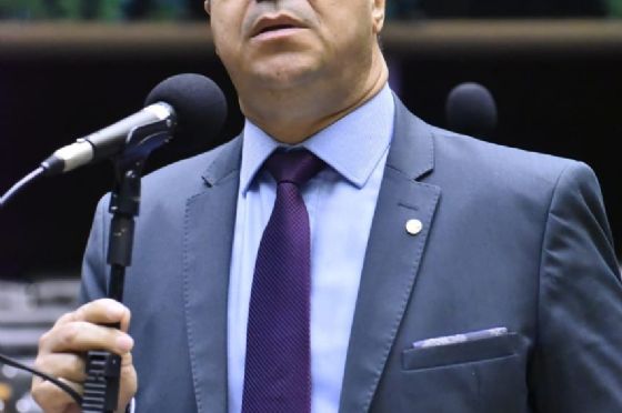 Municípios Afogados em Dívidas? Deputado Ribamar Silva Luta por Respiro Financeiro com a PEC 66/23