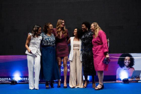Lideranças femininas em movimento