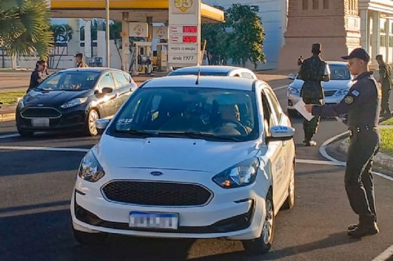 Prefeitura de Araçatuba e Tiro de Guerra fazem ação do Maio Amarelo