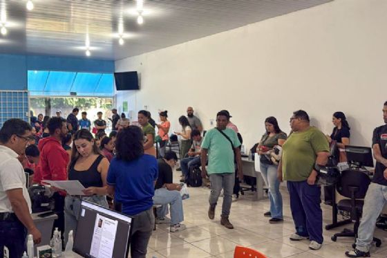 Mutirão do Balcão de Empregos atrai 200 candidatos para 26 vagas de operador de produção em Araçatuba