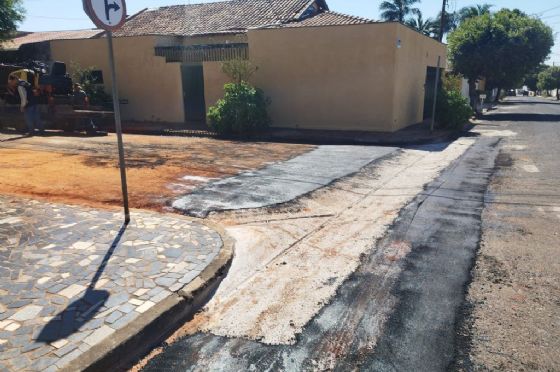 Obras de sarjetões interditam vias em quatro bairros de Araçatuba a partir de segunda-feira