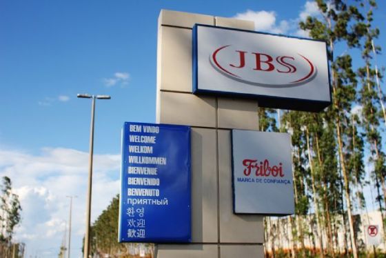 Ações da JBS disparam mais de 13% após anúncio de dupla listagem na Bolsa de Nova York e B3