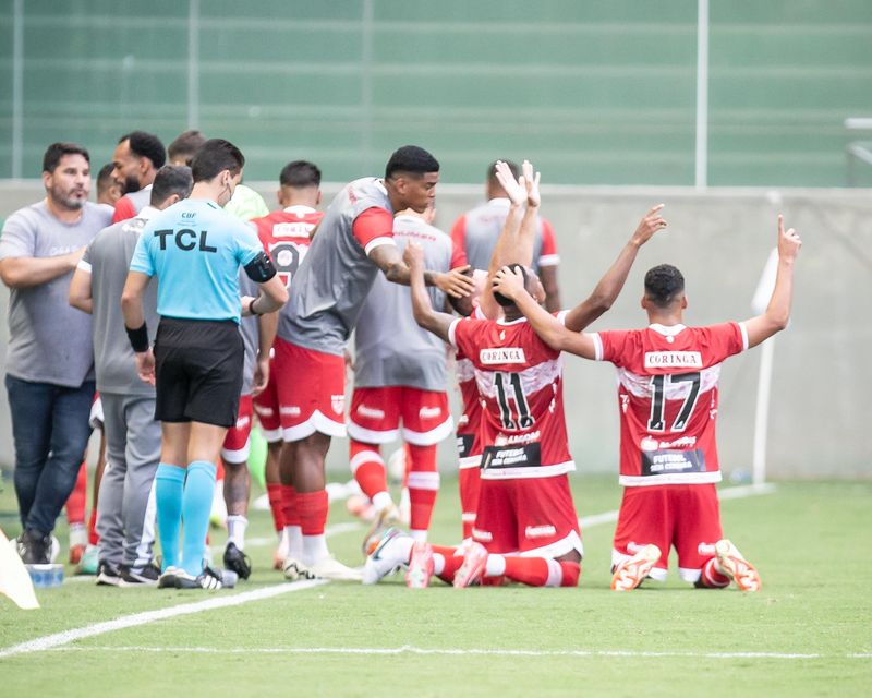 Vila Nova x CRB: onde assistir ao vivo à partida da Série B nesta terça-feira (22) -  Vila Nova x CRB