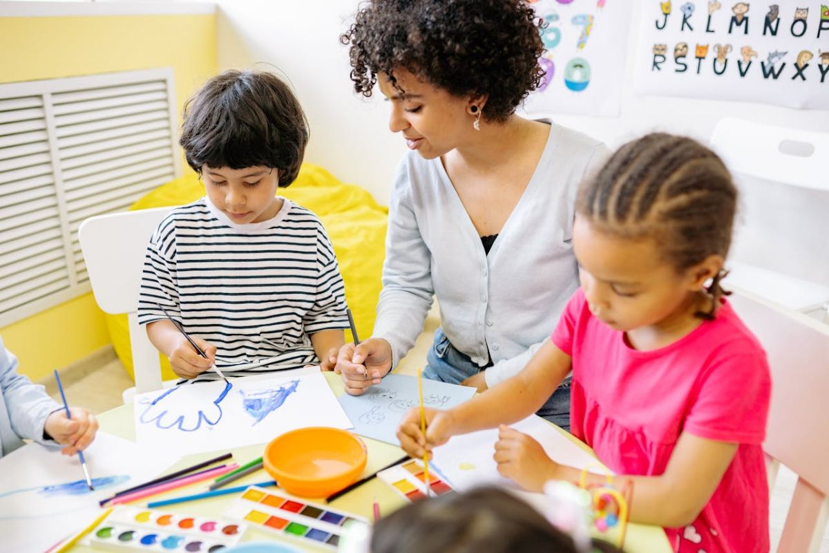 Oportunidade de Estágio em Pedagogia no Centro de Andradina (SP) - Pedagogia - Foto: Pexels/Yan Krukau