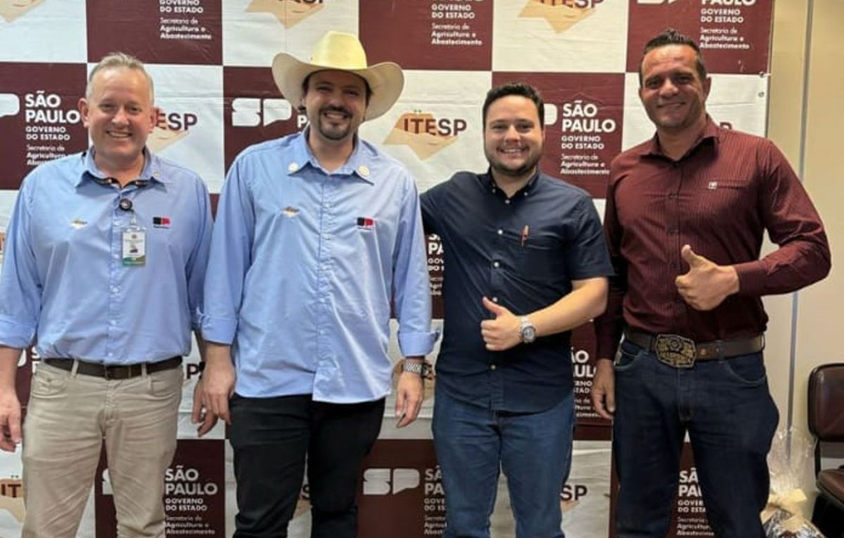 Secretaria de Agricultura de Andradina participa da Agrishow 2025 e projeta novos investimentos para o setor agropecuário - Secretaria de Agricultura de Andradina marca presença na Agrishow 2025 Secretaria de Agricultura de Andradina participa da Agrishow 2025 e projeta novos investimentos para o setor agropecuário - Secretaria de Agricultura de Andradina marca presença na Agrishow 2025