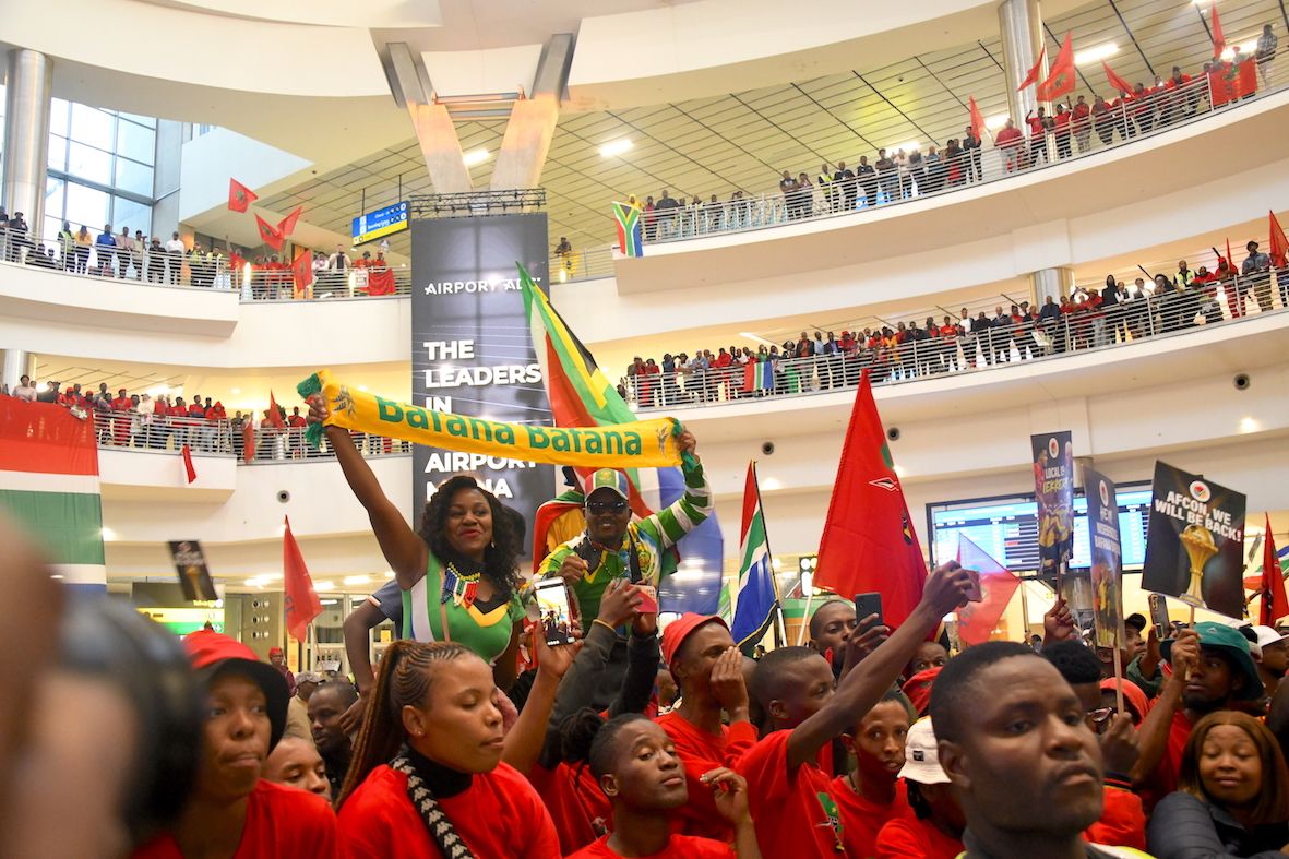 Onde assistir às Eliminatórias Africanas da Copa do Mundo AO VIVO online nesta quinta-feira (20) - Torcida Africana - Foto: GCIS