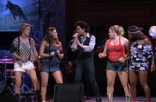 Banda Train agita casa do Big Brother Brasil