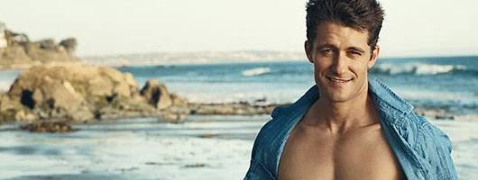 Ator de "Glee" diz que perdeu a virgindade aos 21