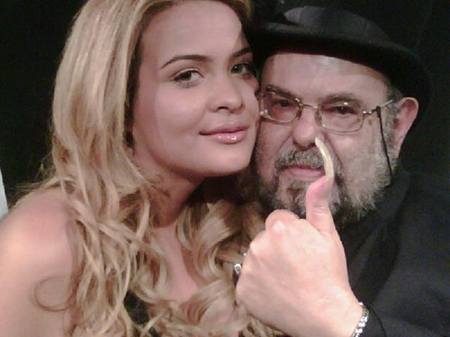 Zé do Caixão é o "novo amigo" de Geisy Arruda - Zé do Caixão é o "novo amigo" de Geisy Arruda -