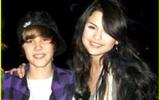Justin Bieber compra caminhão de flores para Selena Gomez