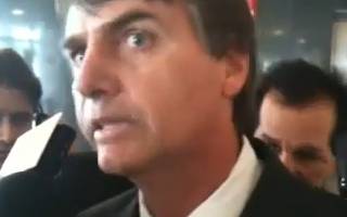 Bolsonaro ataca homossexuais durante velório de Alencar