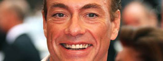 Jean-Claude Van Damme sofre ataque cardíaco durante gravação, diz site