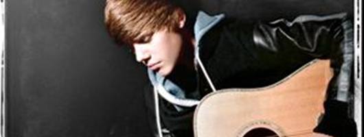 Justin Bieber divulga capa de seu primeiro álbum acústico