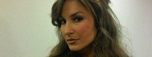 Claudia Leitte muda a cor do cabelo novamente