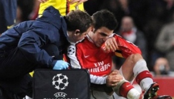 Fàbregas poderá jogar a Copa, diz médico do Arsenal