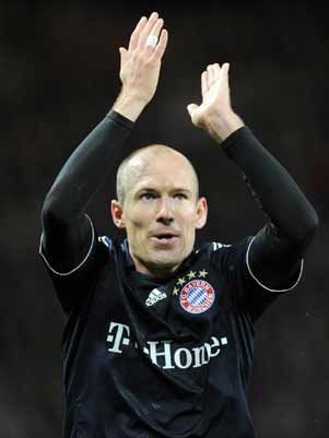 Bayern leva 3, mas se recupera e classifica - 