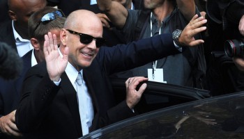 Bruce Willis estréia "Tiras em apuros";assista ao trailer