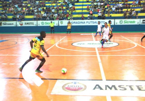 Segue a primeira fase do Futsal de Férias do Governo de Andradina