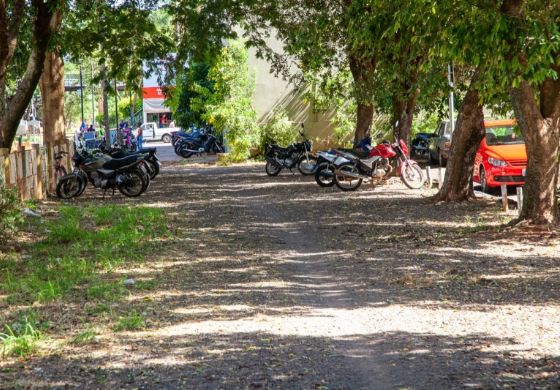 Andradina tem 150 novas vagas de estacionamento para motos no Centro