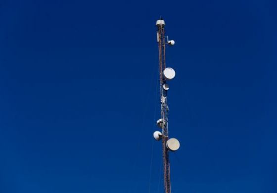 Antenas de celular não fazem mal à saúde, defendem especialistas