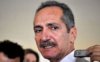 Ministro levou família a Cuba em avião da FAB durante o Carnaval
