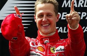 Michael Schumacher sai do coma e deixa o hospital