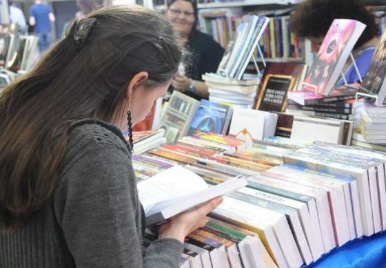 Vendas de livros voltam a registrar crescimento entre agosto e setembro