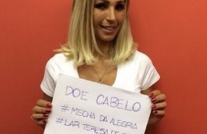 Valesca Popozuda corta o cabelo e doa aplique para pacientes com câncer