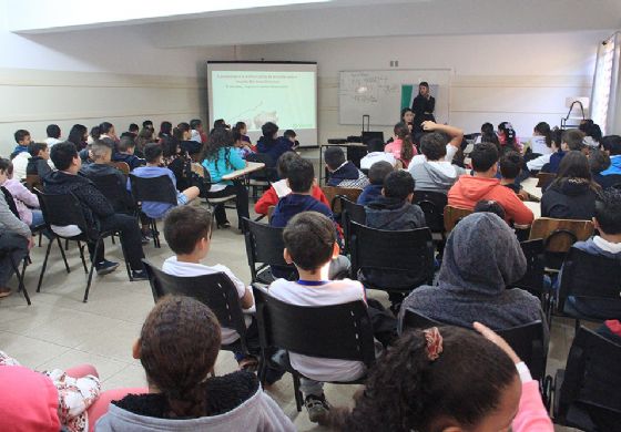 Alunos da rede municipal tem aulas de educação financeira em Andradina