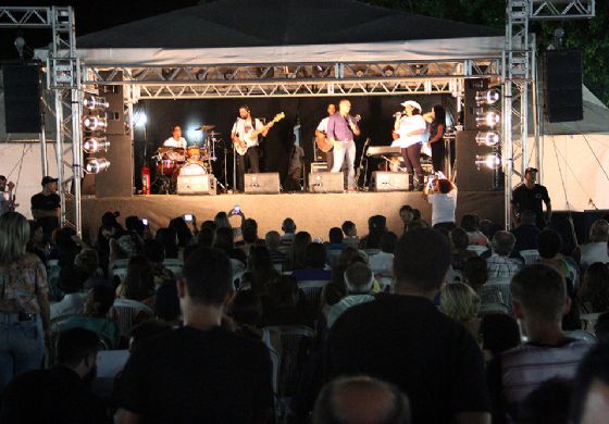 Sexta e sábado tem apresentação de talentos da música sertaneja no Festival Rei do Gado