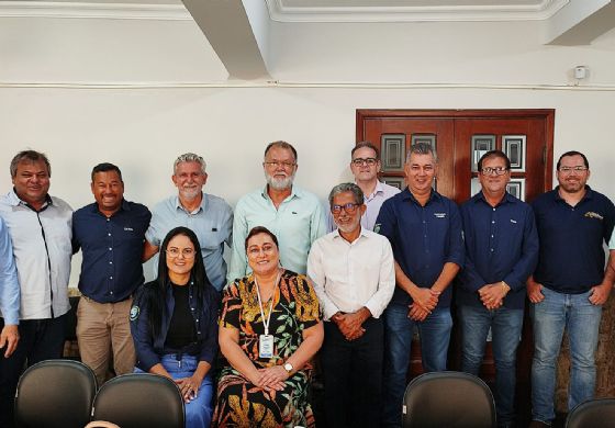 Reunião de prefeitos discute usina de resíduos de construção civil e balancete