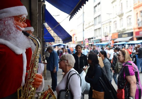 Procon orienta consumidores sobre trocas de presentes de Natal