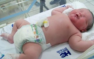 Bebê nasce com 6,2 kg em Passo Fundo (RS)