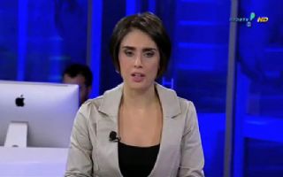 Apresentadora da RedeTV! é afastada após cobrar salário atrasado