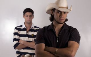 Usuários do Facebook concorrem a CD e ingresso do show da dupla em Andradina