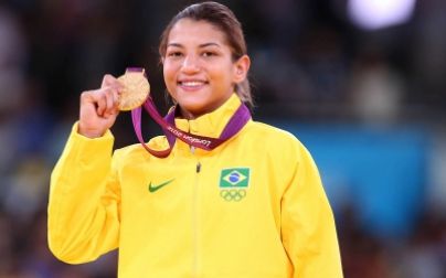 Sarah Menezes ganha o 1º ouro olímpico da história do judô feminino do Brasil