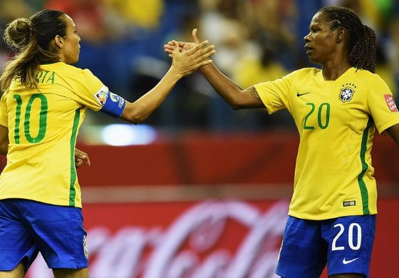 Marta ultrapassa Pelé e se torna maior artilheira da seleção