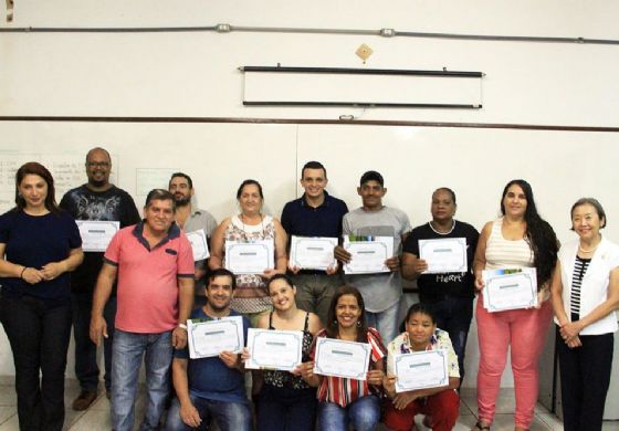 Curso de Marcenaria Artesanal forma mais uma turma em Andradina