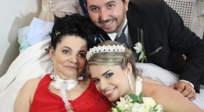 Filha se casa em hospital de Rio Preto para mãe acompanhar a cerimônia