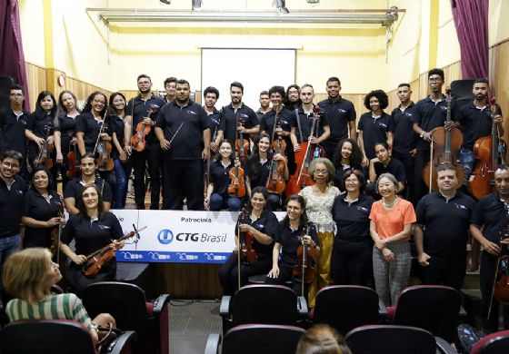 Orquestra de Cordas se apresenta em Andradina com a presença da prefeita Tamiko