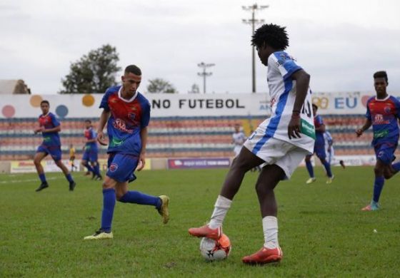 América anuncia meia que se destacou no Andradina