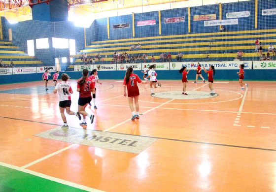 Jogos de handebol acontecem neste sábado em Andradina